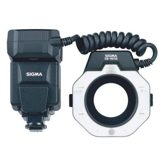 Sigma EM-140 DG Macro flitser Sony Bravia