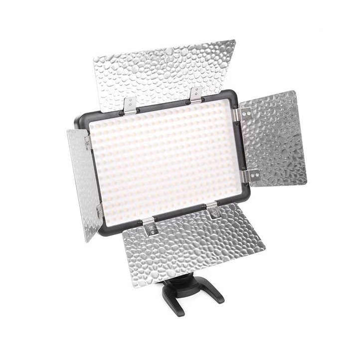 Image of Godox LED 308C II met afstandsbediening & barndoors